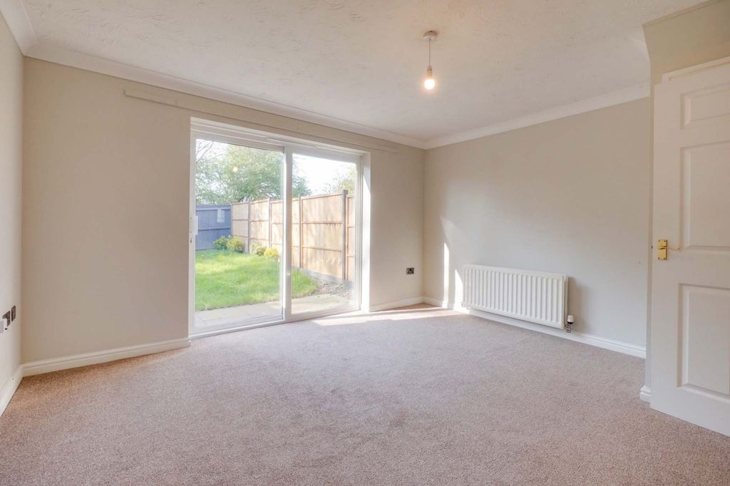 Property photo 2 of 24