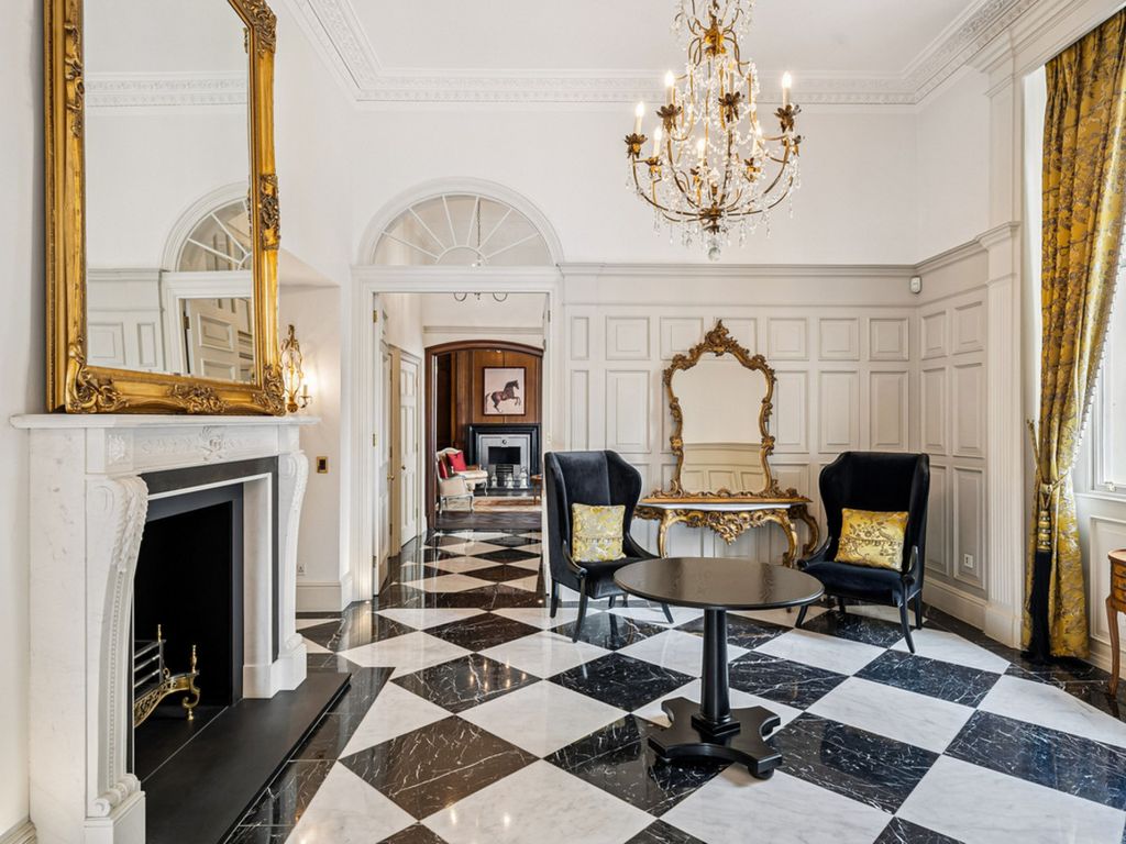 Property photo 3 of 32