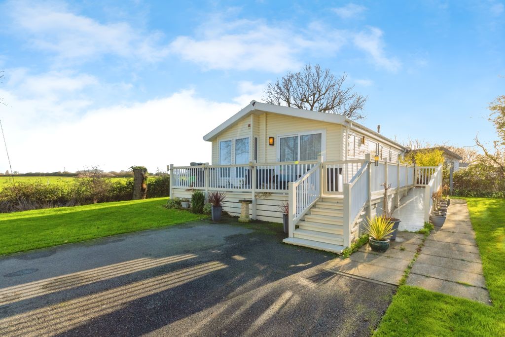 Property photo 1 of 20