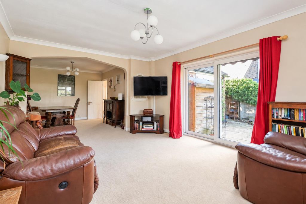 Property photo 3 of 19