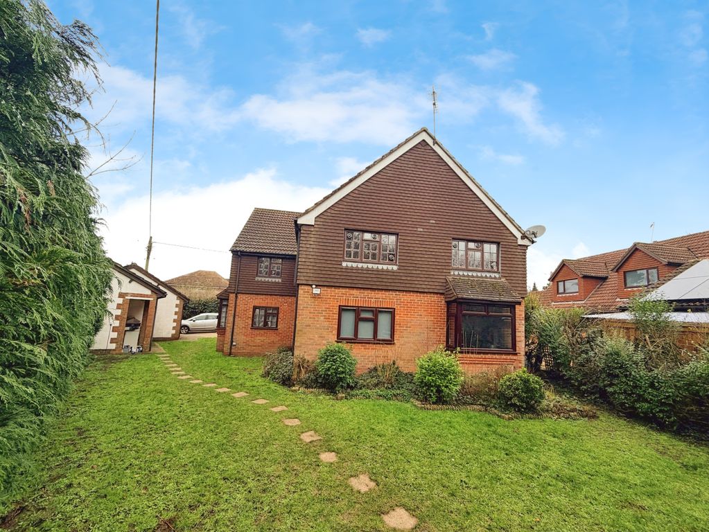 Property photo 1 of 13 Rear View