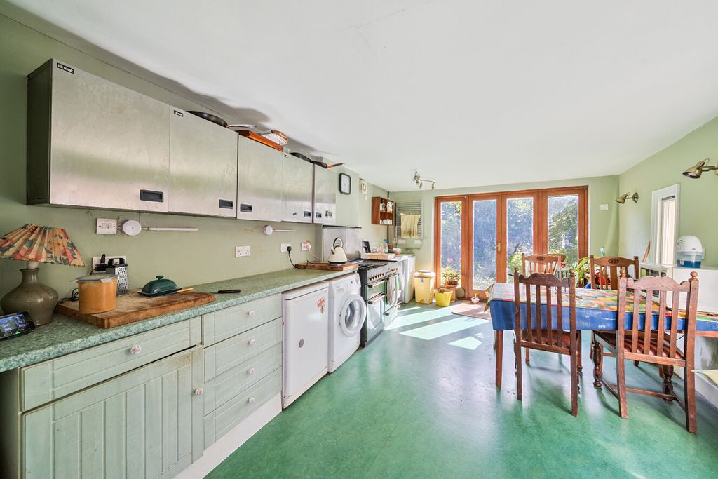 Property photo 2 of 21 1459291-33-6A049E...