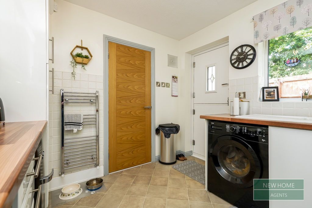 Property photo 3 of 19 Photo 8