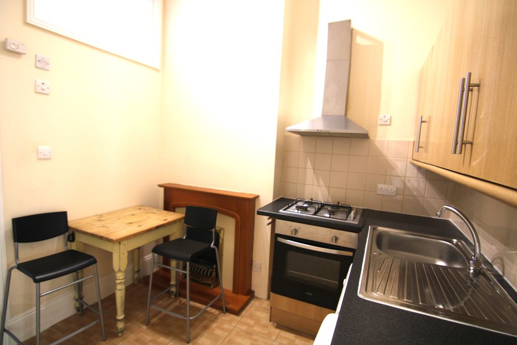 Property photo 3 of 4