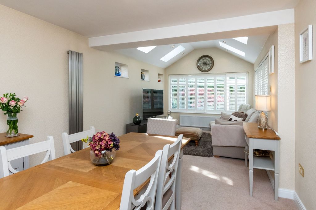 Property photo 3 of 56