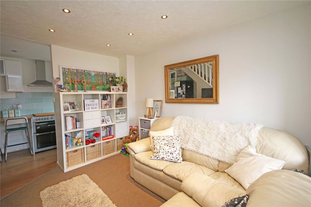 Property photo 3 of 6 Picture No. 05