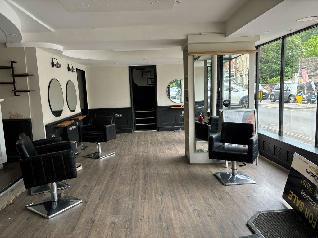 Property photo 2 of 6 Int 1.Jpg