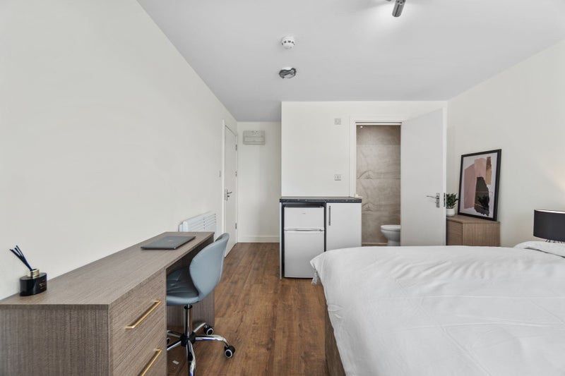 Property photo 2 of 8