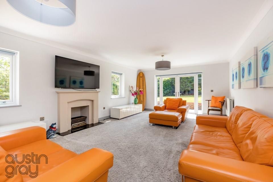 Additional image 4 of 5 bed property for saleLewes Road, Haywards Heath RH17