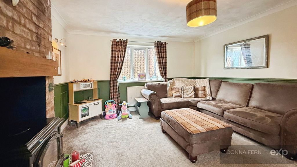 Property photo 3 of 19