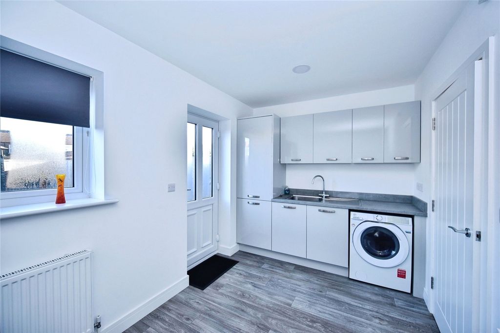 Property photo 3 of 25 Picture No. 33