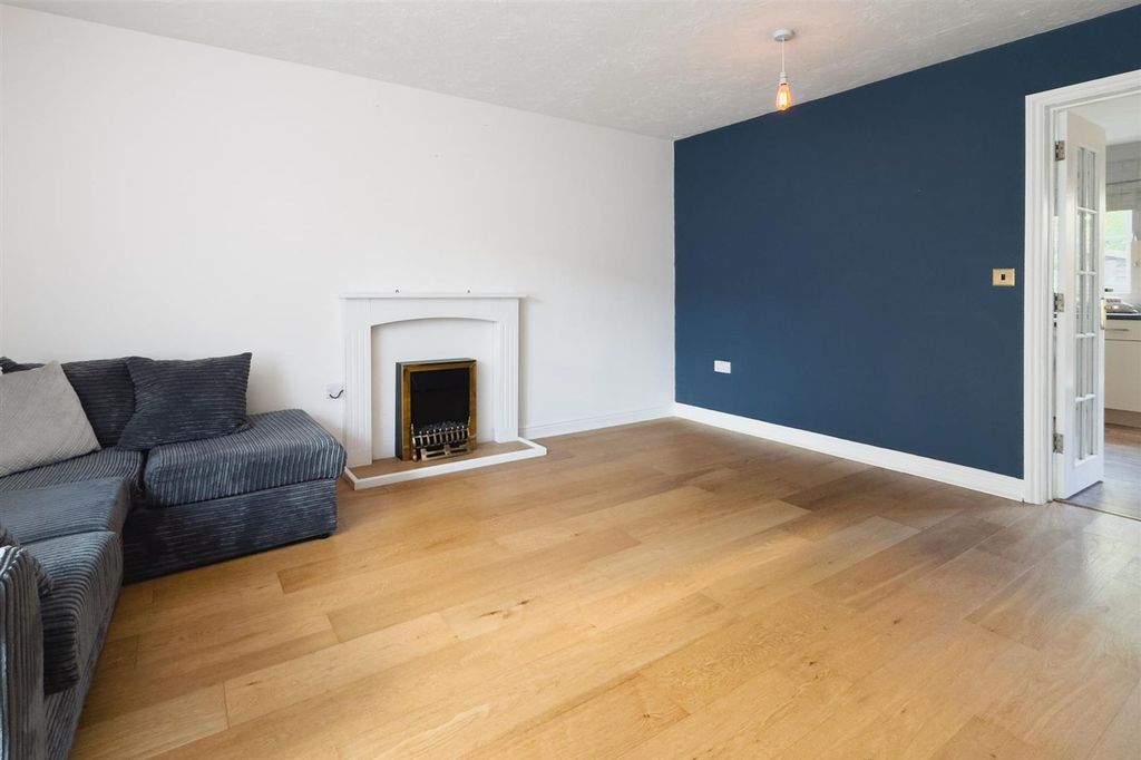 Property photo 2 of 8 Img_5924.Jpg