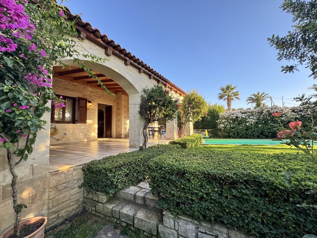 Property photo 1 of 22 Stunning Stone-Built Villa In Prines, Rethymno
