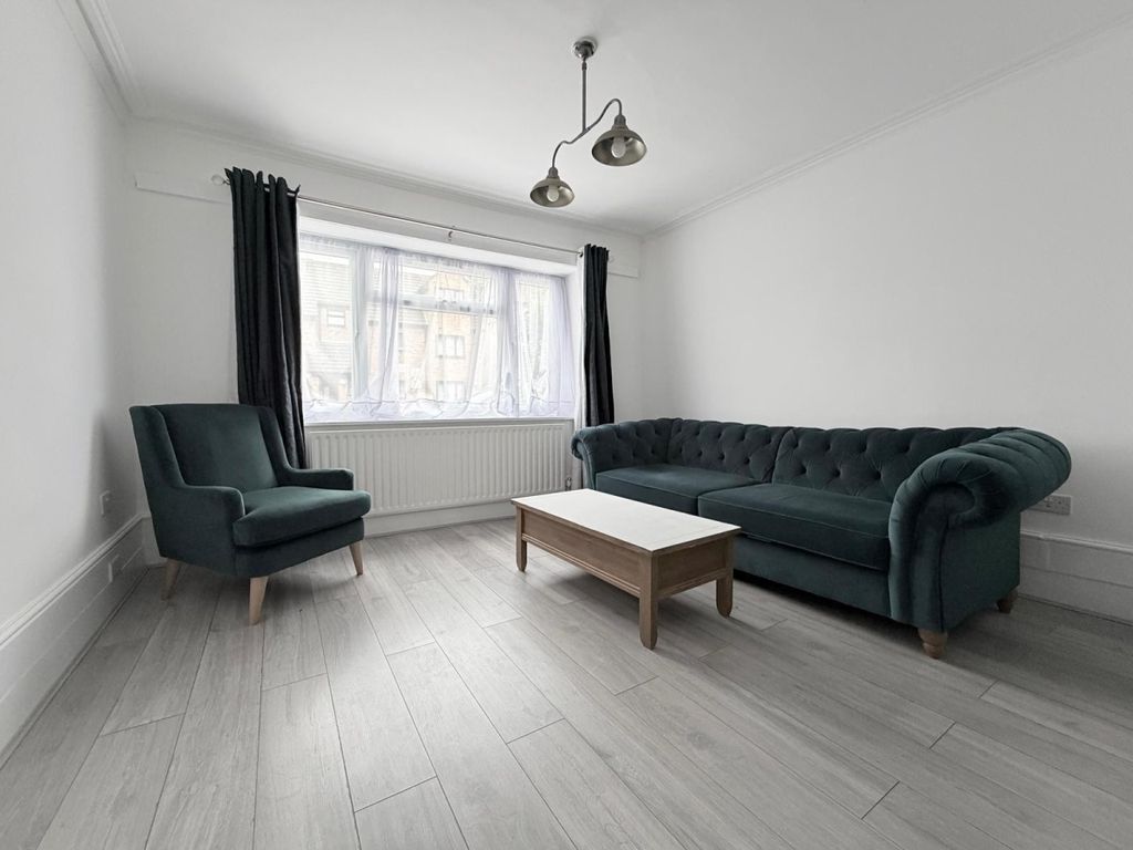 Property photo 1 of 12 Whatsapp Image 20...
