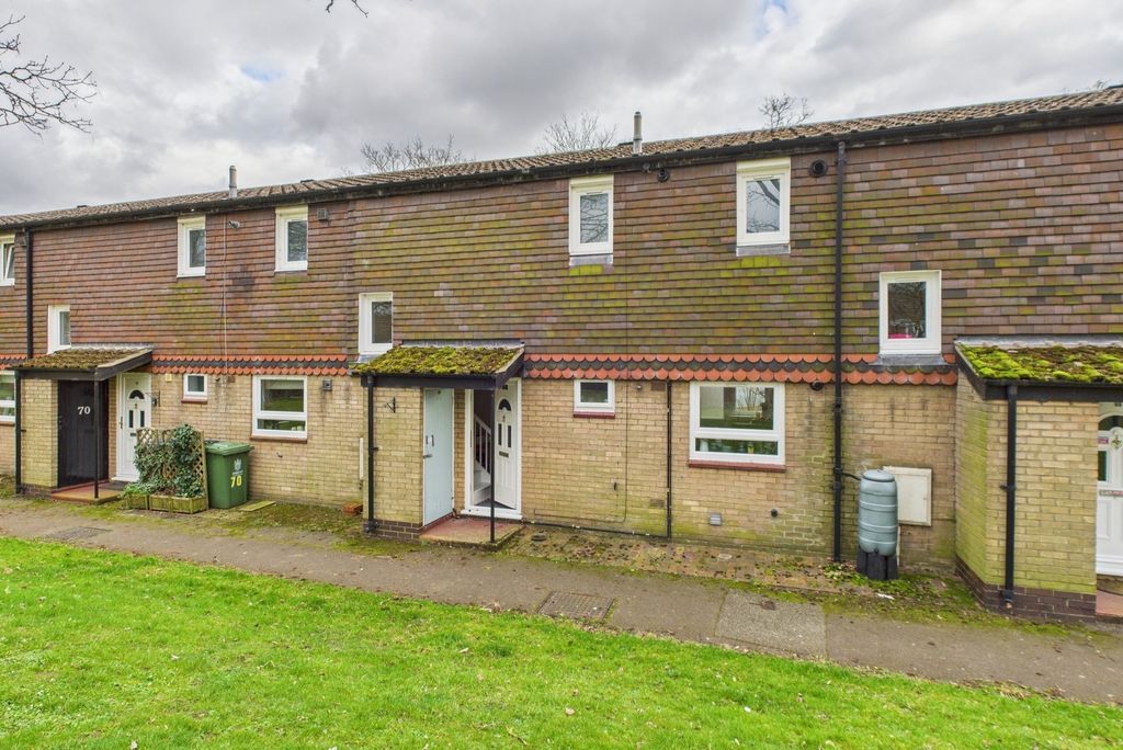 Property photo 1 of 11 Cam02519G0-Pr0235-Still001