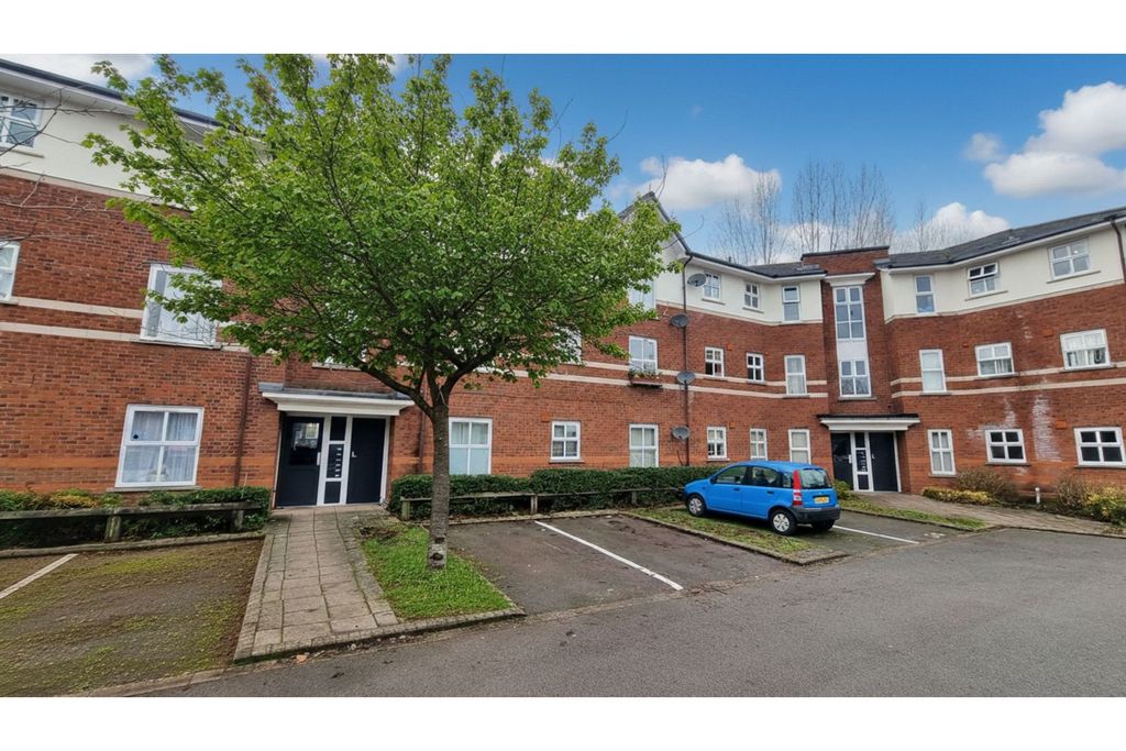 Property photo 1 of 7