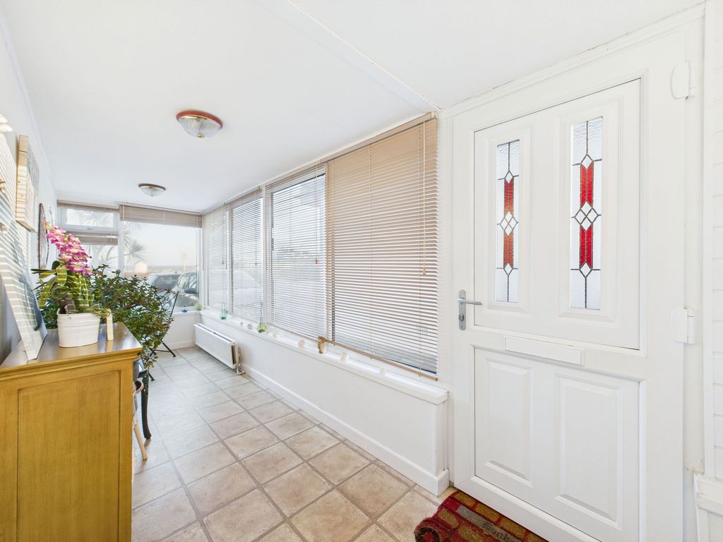 Property photo 3 of 32