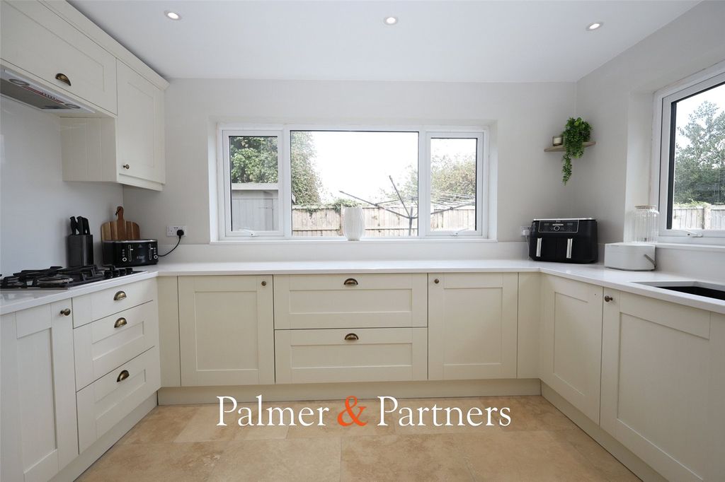Property photo 2 of 32 Picture No. 62