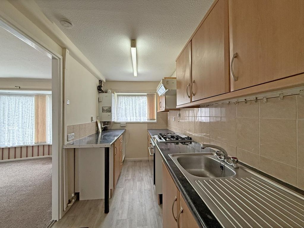 Property photo 3 of 9 North Prospect Road 79A - Kitchen Front.Jpg