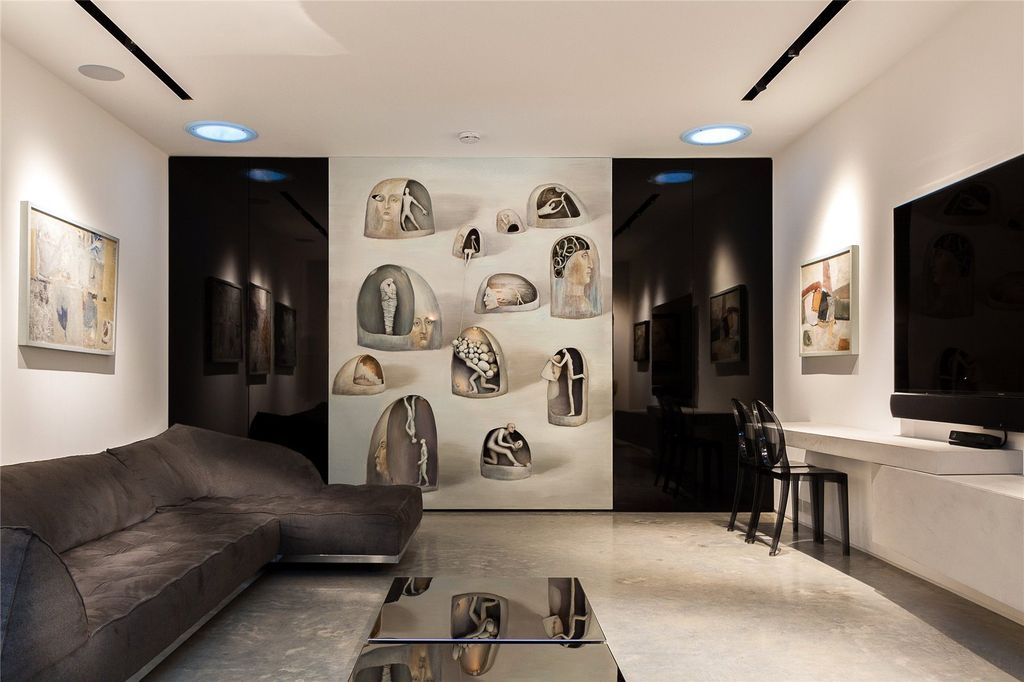 Property photo 1 of 13 Cinema Room