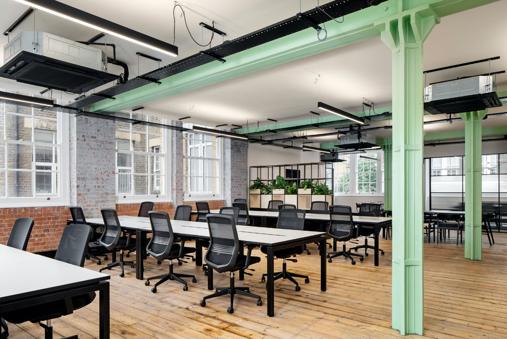 Property photo 1 of 5 Office Space