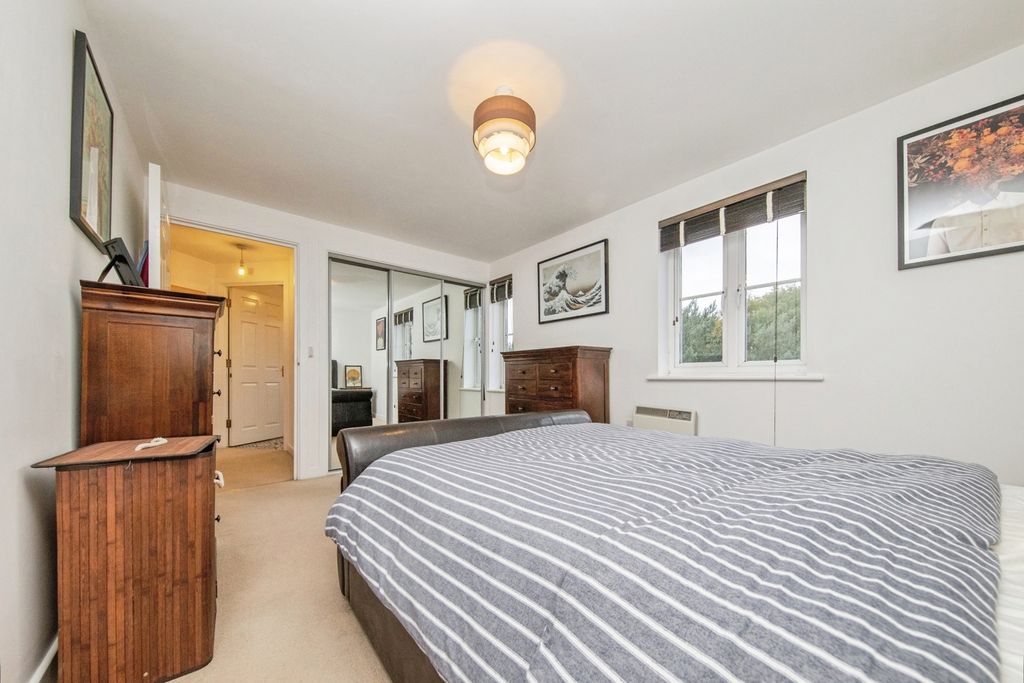 Property photo 3 of 14 Photo