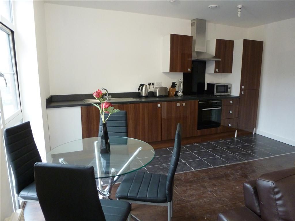 Property photo 1 of 4 Kitchen