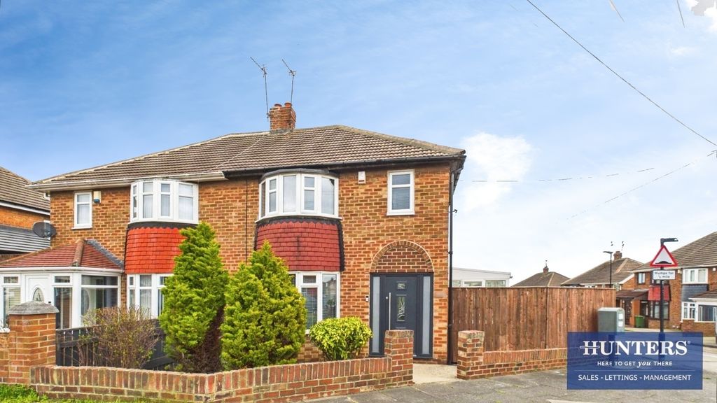 Property photo 1 of 18 External