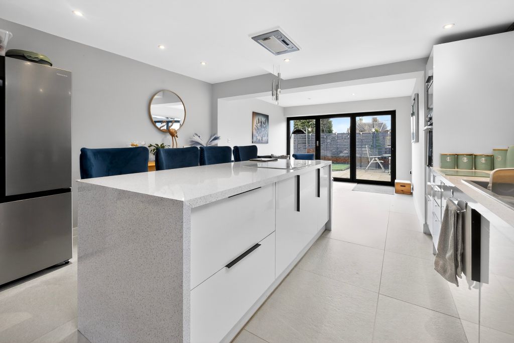 Property photo 3 of 22