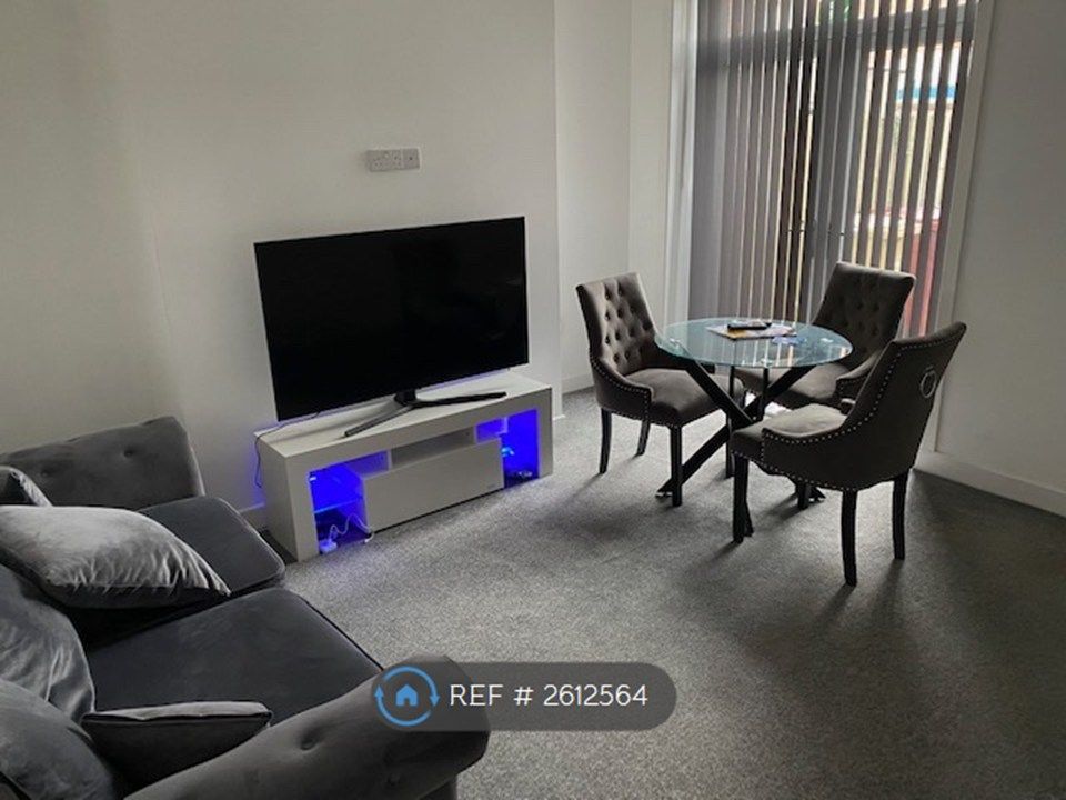 Property photo 2 of 4 Livingroom