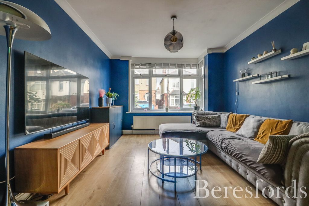 Property photo 2 of 23 Picture No. 01