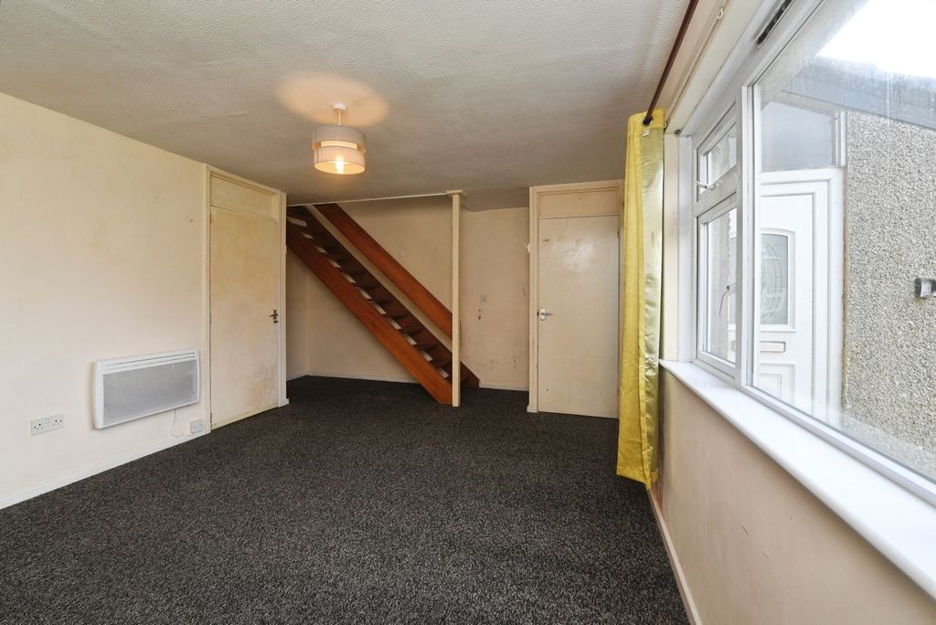 Property photo 3 of 13 Photo