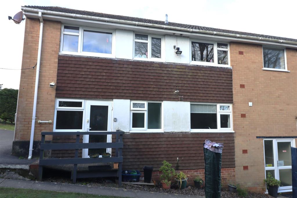 Property photo 1 of 6 Front.Jpg