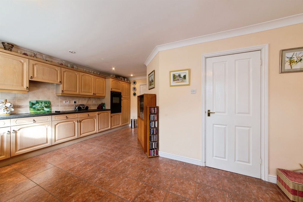Property photo 3 of 30