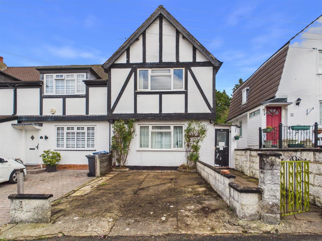 Property photo 1 of 14 Cam01563G0-Pr0369-Still015.Jpg