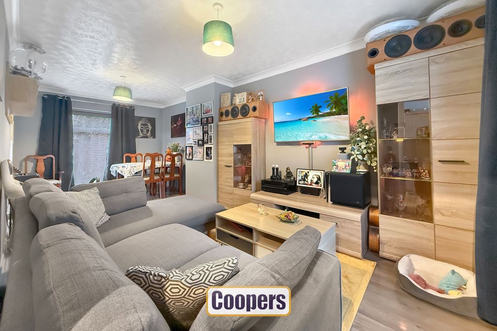 Property photo 2 of 14 Lounge/Dining Room