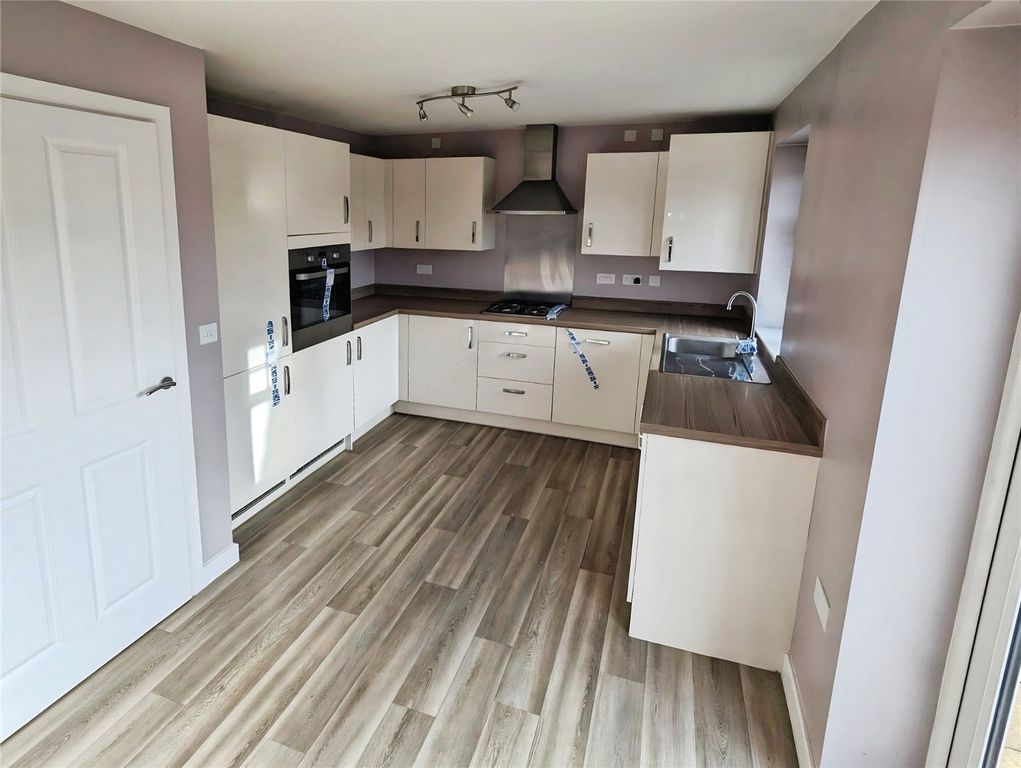 Property photo 2 of 15 Kitchen/Diner