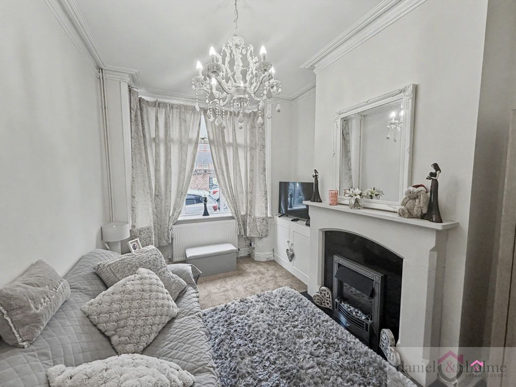 Property photo 3 of 17 Img_8533