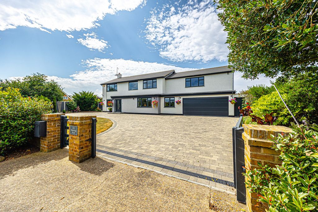 Property photo 1 of 50