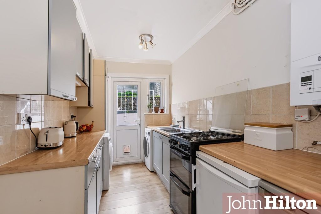 Property photo 2 of 19 Hollingdean Terrace3.Jpg