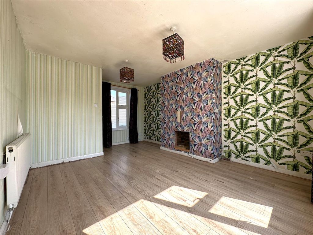 Property photo 2 of 15 Img_1550.Jpg