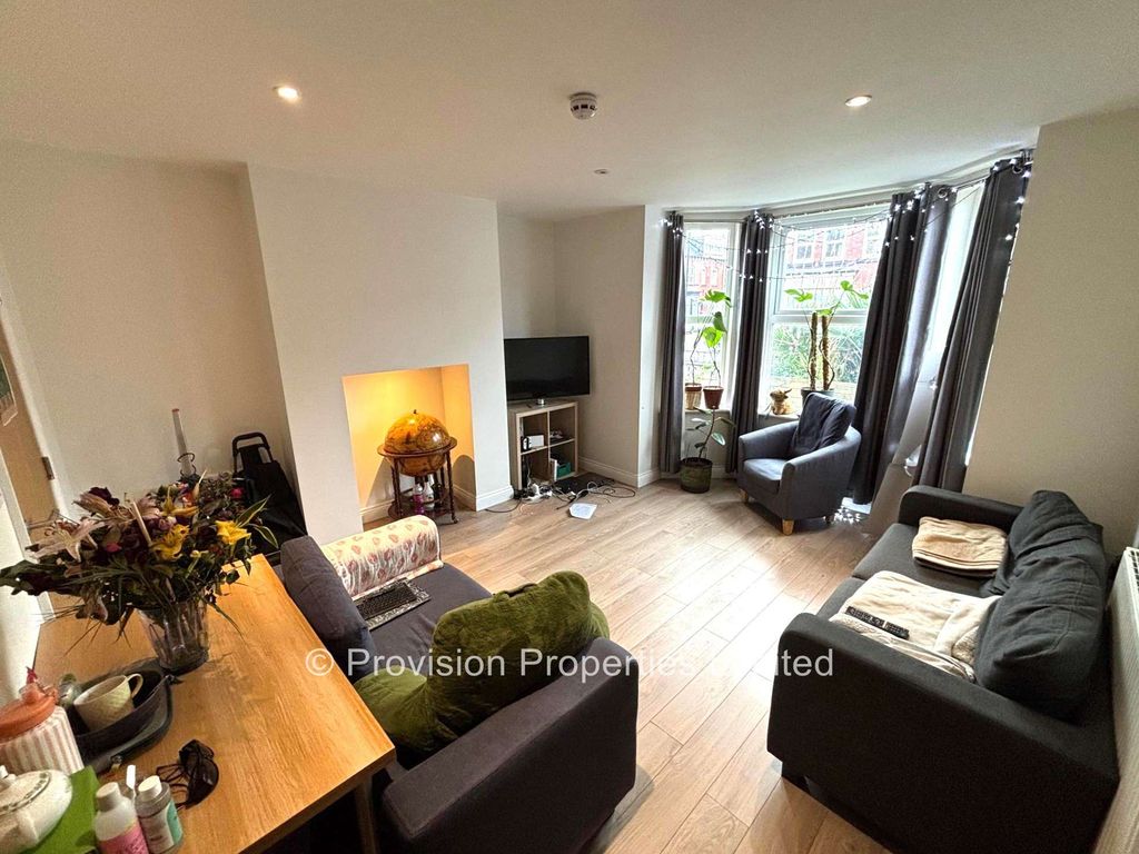 Property photo 1 of 16 Photo