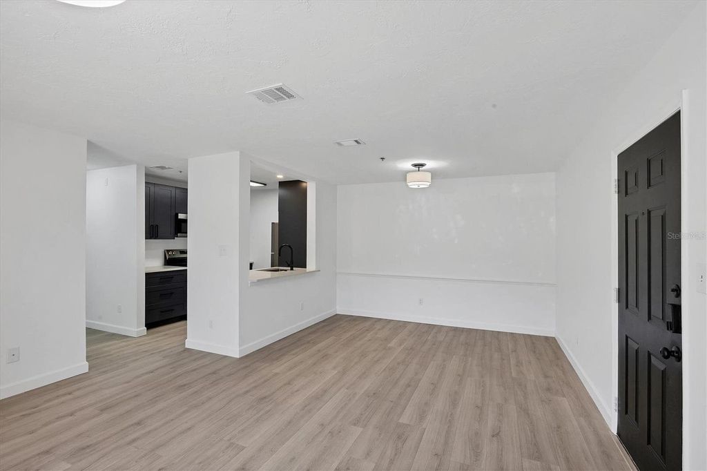 Property photo 3 of 19 <Alttext/>