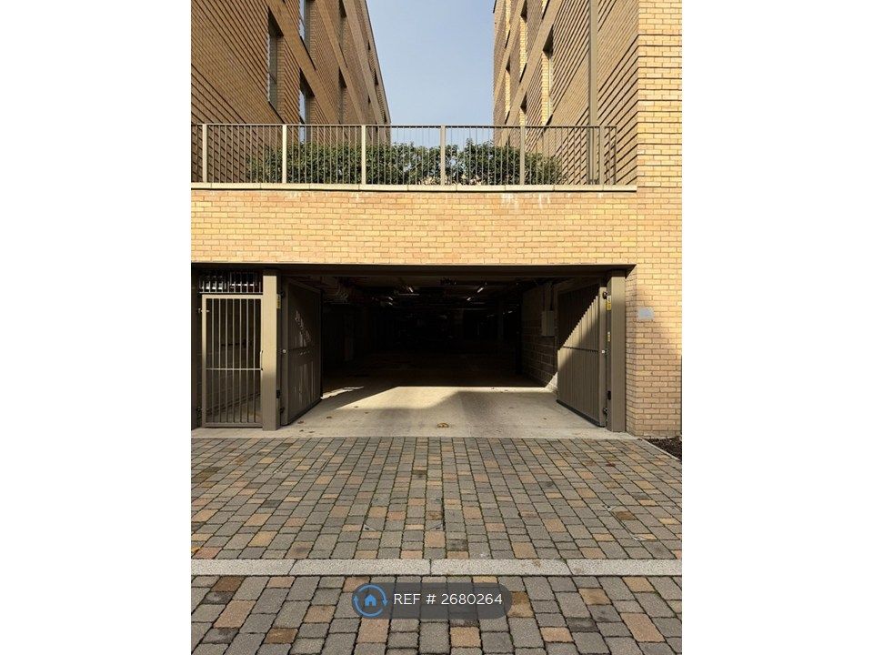 Property photo 3 of 8