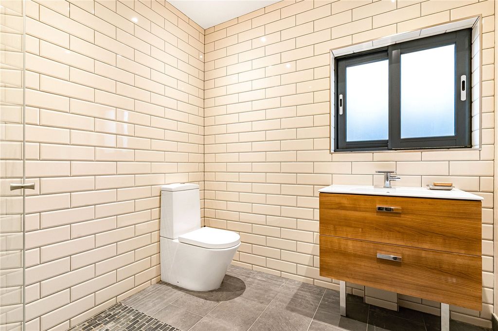 Additional image 24 of 5 bed detached house for saleBoston Gardens, Brentford TW8