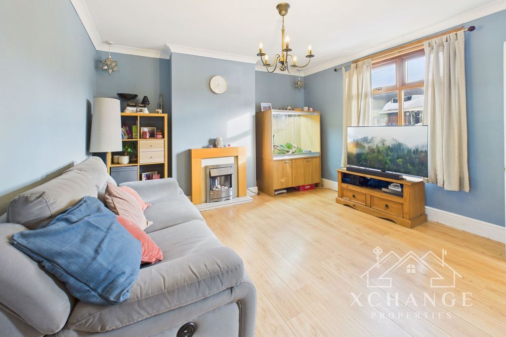 Property photo 3 of 19