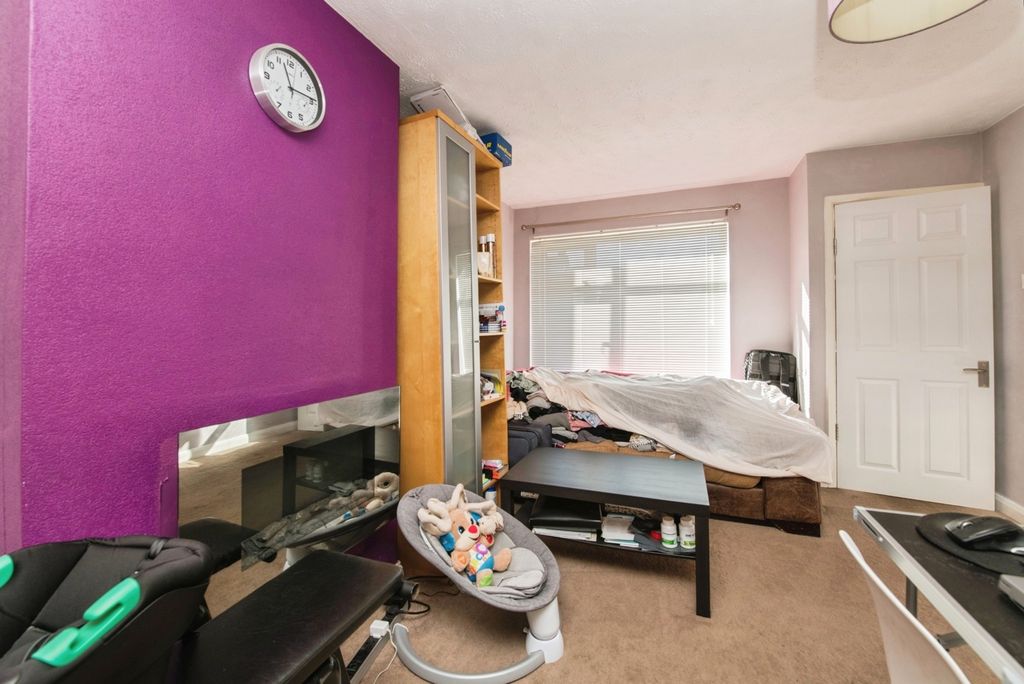 Property photo 2 of 14 Photo