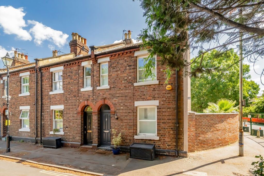 Property photo 1 of 10