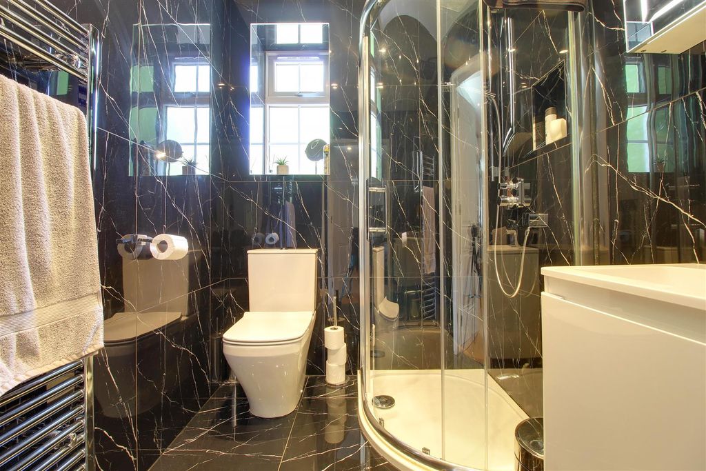 Additional image 44 of 5 bed detached house for saleDixons Hill Close, North Mymms AL9