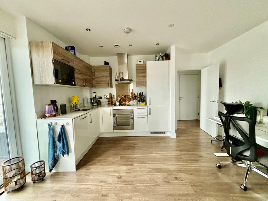 Property photo 3 of 11